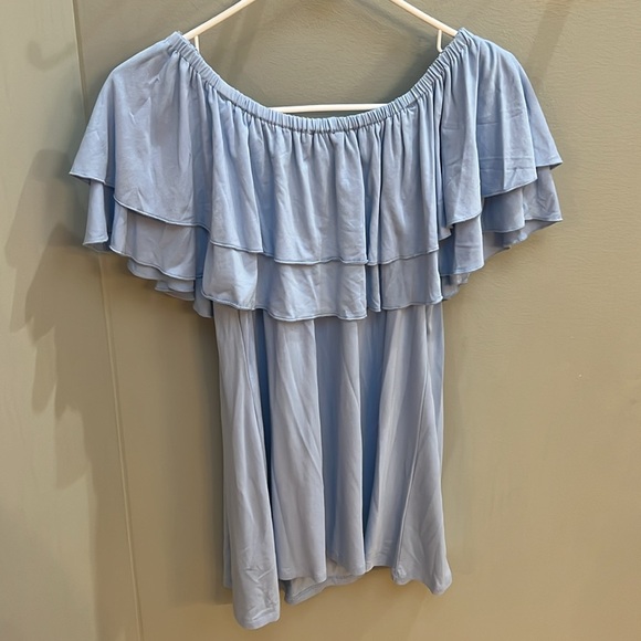 Women’s Dress - Picture 3 of 3